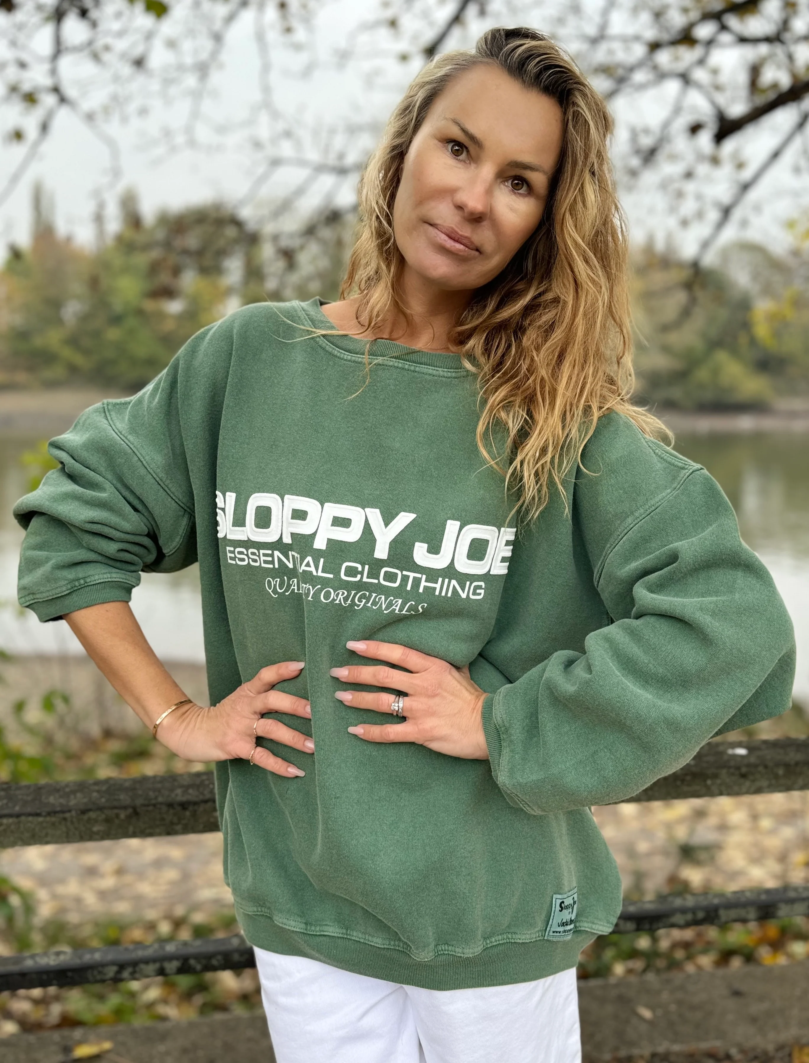 05 CLASSIC SQUARE SWEATSHIRT - OLIVE GREEN - Image 3
